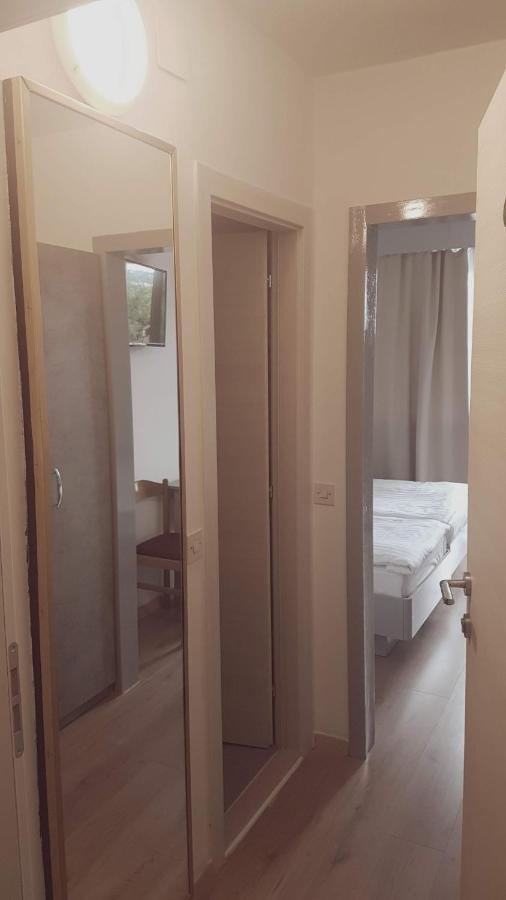 Herberg Boarding House Lucija *